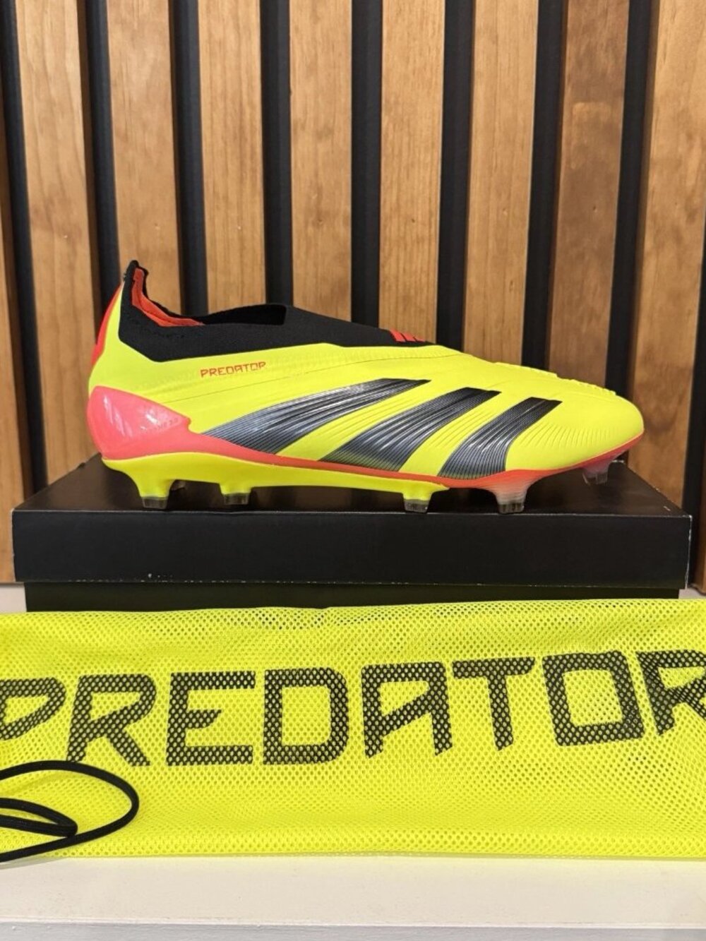 adidas Predator Elite LL FG Soccer Cleats IE2366 Womens Size 9.5 / Men Size 8.5